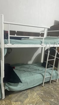 سرير اطفال • طابقين • مع دواشك