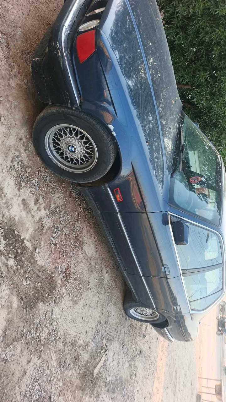 بي إم 91 حجم 735 رقم بغداد نكليزي بسمي هزه جديده كير محرك  مكفولاات حداديه صار شهر نافظه تخم تاير جديد مرشوشه الجماليه الاسعر 41 وبيه مجال


**إذا كنت صاحب هذا الإعلان وتريد حذفه لأي سبب، رجاءا أرسل رسالة إلى الدعم الفني**