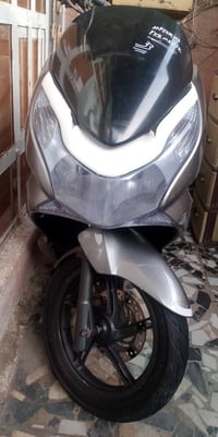 السلام عليك PCX جيل اول البيع مكاني حي اور والبنوك اليحب ينتصل هاذه رق...