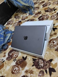 آيباد ٩ • ٦٤ • بطارية ٨٧