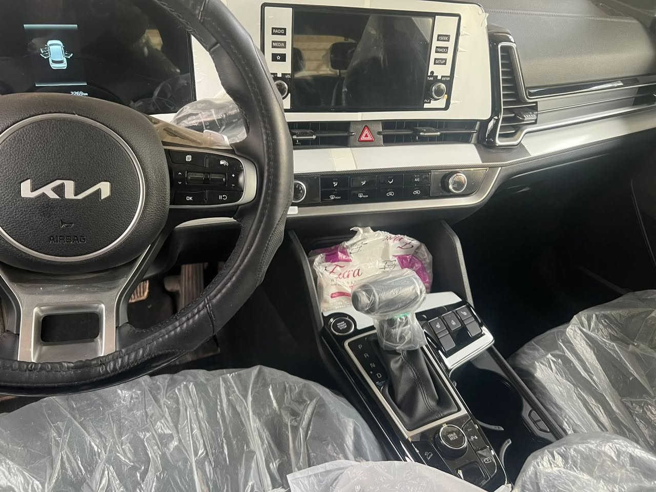 السلام عليكم
مكلف بل نشر اتصل على الرقم 
كيا سبورتج خـلـيـجي (2025)
فول موصفات
 زيرو

محرك 2000 دوش
داخل جلد
مقاعد كهربائية
ستيرن تدفئة
تشغيل عن بعد
عدد 2 بصمة
صندوق كهربائي
داخل مطعم بصاج
مراي شفط
شحن لاسلكي
شفتات ستيرن
تبريد قطعتين
هاند بريك بصمة
حساسات أمامية خلفية
نظام مانع انزلاق
إطارات حجم 19
ليد نهاري وليلي
مثبت سرعة
تحكمات ستيرن كاملة
ترحيب عند الاقتراب
أربع وضعيات قيادة
نافيكيشن
نظام أبل كار بلاي وأندرويد
نظام منحدرات
سبير منازل

كفالة عامة
رقم بغداد دولي باسمي تحويل مباشر سنوية هزة جديد تحويل ثاني

مع ضمان شركة 
ومع 4 تبديلات دهن على الشركة
 زر
مكاني: بغداد بسماية
للاستفسار الاتصال على: ***********
