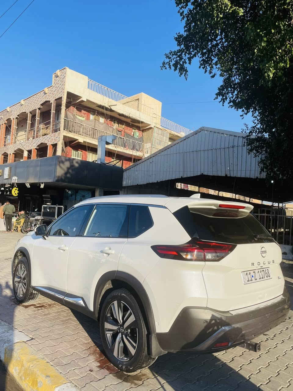 سلام عليكم
للبيع 
ماشيه 29 
نيسان روج اعلى فئه SL
موديل 2023
سعر 185 وبي مجال 
موصفات SL فول فول 
تحكم استيرن 
شفتات استيرن 
رادار جانبي 
رادار امامي 
شاشه جبير 
كامره خلفي + كامره جوانب 
 
كير عادي واوتو
هاند بريك بصمه 
بصمت تشغيل 
تشغيل عند بعد 
صندوك جك كهرباء
كشن جلد اسود 
كشنات امامي كهرباء
كشنات خزن
مري جانبي كهرباء
لد نهاري امامي 
لد خلفي 
داخل لونين 
ويل كب كروم 
تبريد مركزي 
تتفيه كشنات 
تتفيه استيرن 
حادث تبديل بس بنيد وبادر بالجاملغ الأيمن 
مكاني بغداد +الانبار  
***********
