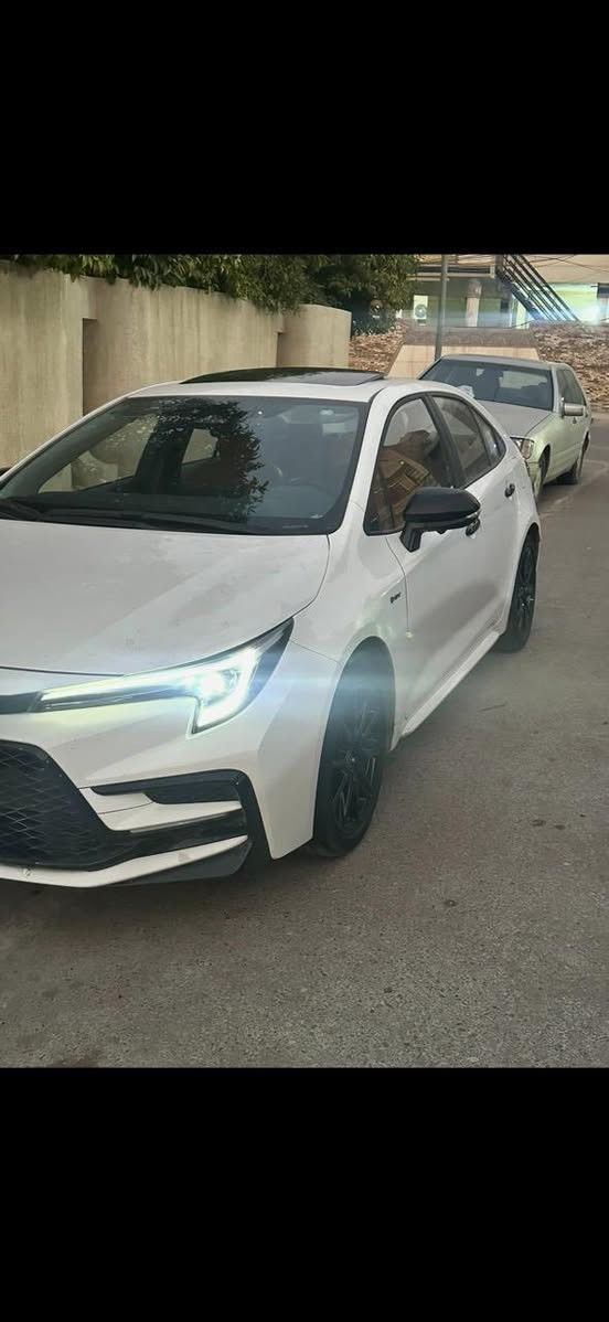 السلام عليكم كورلا هايبرد ٢٠٢٥ رقم بغداد
مواصفات S ابلاك اديشن فول  ماشيه ٥٠٠٠
كشن كهرباء جلد قرمدي تبريد قطعتين 
ويل كروم اسود.  خمس كامرات.  وبعد بيهه اوهواي مواصفات مكاني بغداد حي القاهره 
عارضهه ١٦٧ وبيهه مجال بسيط ***********
