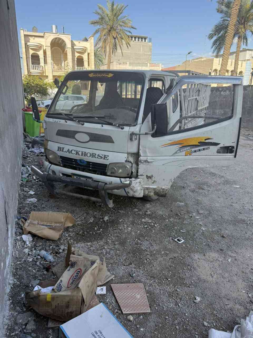 السلام عليكم من رخصة الادمن المحترم. كيا صيني. بلاك هورس2007. كير محرك بنكو 2700 جديد السعر3000$ الاتصال***********
