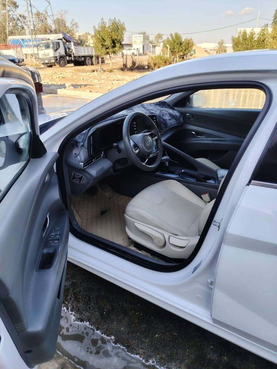 السلام عليكم النتره موديل 21 خليجيه فول مواصفاته كفاله عامه بيهه نص دعاميه ماشيه 100 الف السعر150 مكاني بغداد هاذه رقمي ***********
