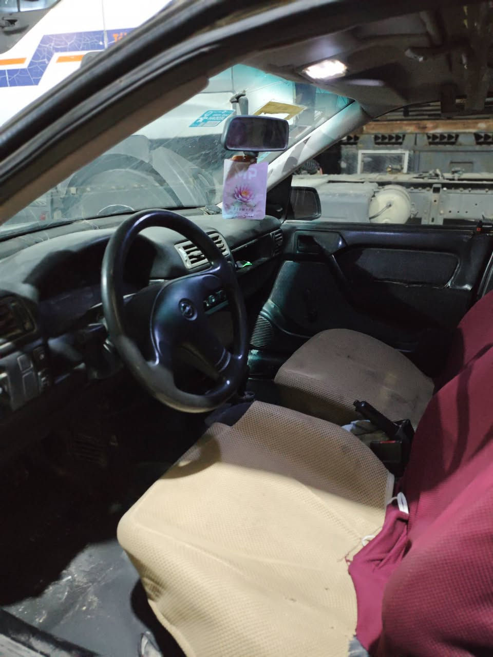 السلام عليكم للبيع فكترا موديل 1993محرك 1800 شرط كير ومحرك فول
سياره بلاديه السعر 27وبيه مجال للطيبين ***********
