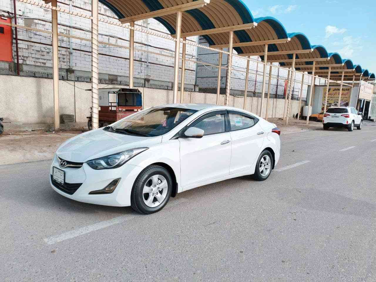 النترا مديل 2012 خليجي صبغ عام اثر تگشير بدون ضربه 
رقم بصرة السعر 90 وبيه مجال للشراي مكان السياره بصرة مطيحة ***********
