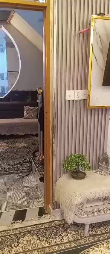 بيت حي نداء ١٠٠ متر شارع ٦٠ الاول طابق واحد بناء طابوق صب كونكريت بناء جديد***********
