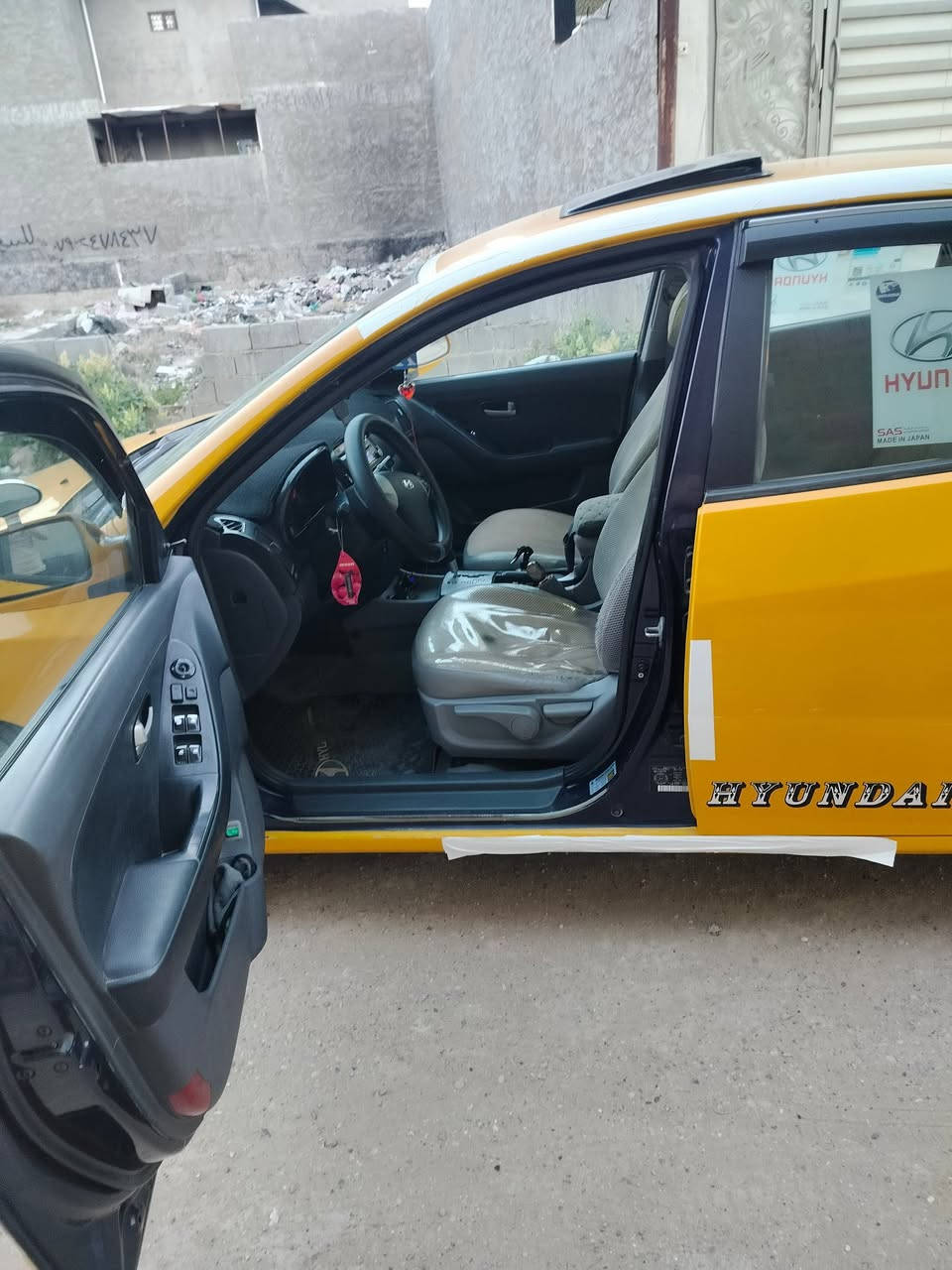 للبيع أو مراوس بخصوصي الانتره 
موديل 2009محرك 2000 وارد كوري
تدفيه تبريد شغال سياره ضربتها بجاملغ المامي 
عكس السايق وبيها طخه خفيفه بركم جاملغ الثاني 
سياره بسمي ماتصرف عليها شي السعر 88وبيها مجال
للطيبين مكاني فلوجه 
***********
***********
