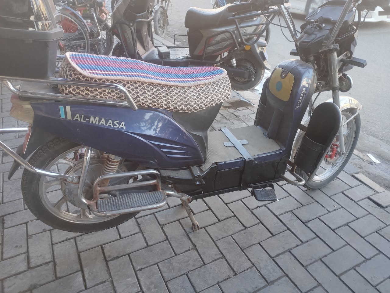 دراجه هارلي بطاريات يقرن ١٠ عالفحص السعر ٤٥٠ نطافة كدام عينك الاتصال على الرقم ***********
