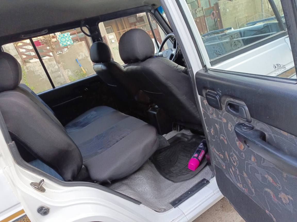 گالوبەر مۆدێل ٢٠٠٠ ئاڕم پلاستیک سلێمانی هەرزەی تازە  *********** ئاڕمی بێ غەڕامە یە بەشەرتی ئەوەلیاتوو مەفرەزە گێڕ مەکینە وەرگەڕاو بڕاوە موس دەحم لێدراوی مەکینە بەخی سێ هەزارە سەقف بەرزە  تەقەو ڕەقەی بەشەرت هەرچوار تای تازەیە بەسپێرەوە دەبڵ ئەکسل بەشەرت کامل ناوگێچەنی بەشەرت پاوەرو جام کارەبا ماڵی دۆستە بۆیاغی تەنیا دوپارچەیە بێدەحم لێدراوی  چۆن لەشەریکە دەر چوە ئاوا خاوێن ماوەتەوە ماڵی دۆستە سعری قفڵ ٣٩ گەڵا
ڕ *********** ڤایبەر واتسئاپ لەسەر کۆڕەکە *********** رانية, السليمانية
