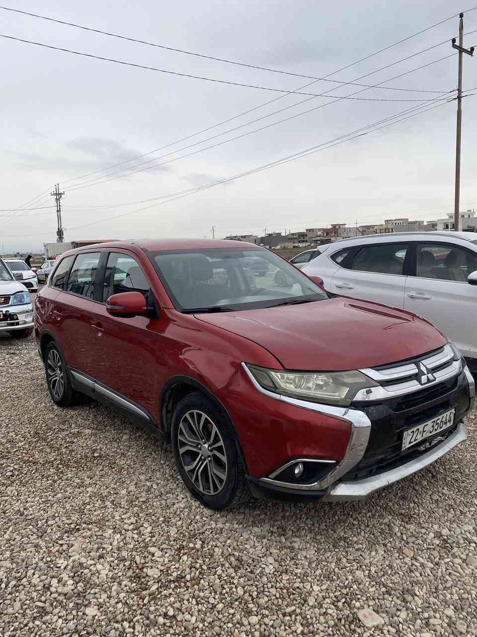 ميتسوبوشي أوتلاندر ٢٠١٧

المواصفات Se: ٧ راكب/بصمة تشغيل/بصمة أبواب/
ويل كروم/ كشن هيرت/اشاير بالمرايه/ شاشه و كامره/
تحكمات ستيرن / حساسات / لايتات و بكلايتات ليد/
 لايتات زينون/ نضام ايكو/ …. بعد بي هوايه مواصفات.

محرك ٢٤ دوش و مامفتوح….محرك و كيرها بشرط 
طخم طايرات و حداديه جديده 
رقم اربيل دولي/ التحويل ثاني يوم…
السياره ماشيه ١٣٧ الف 
السياره حلوه مثل لي الصوره بدون شخوط.
تبريدها ثلج و تدفئة شغاله 
العنوان: دهوك: قصاء بردرش 
عليه ٣ ورقه و نص غرامه تنكص من السعر 
سعرها ١٣٥ ورقه أو بي مجال 

*********** 📞☎️ بي واتساب  ***********
