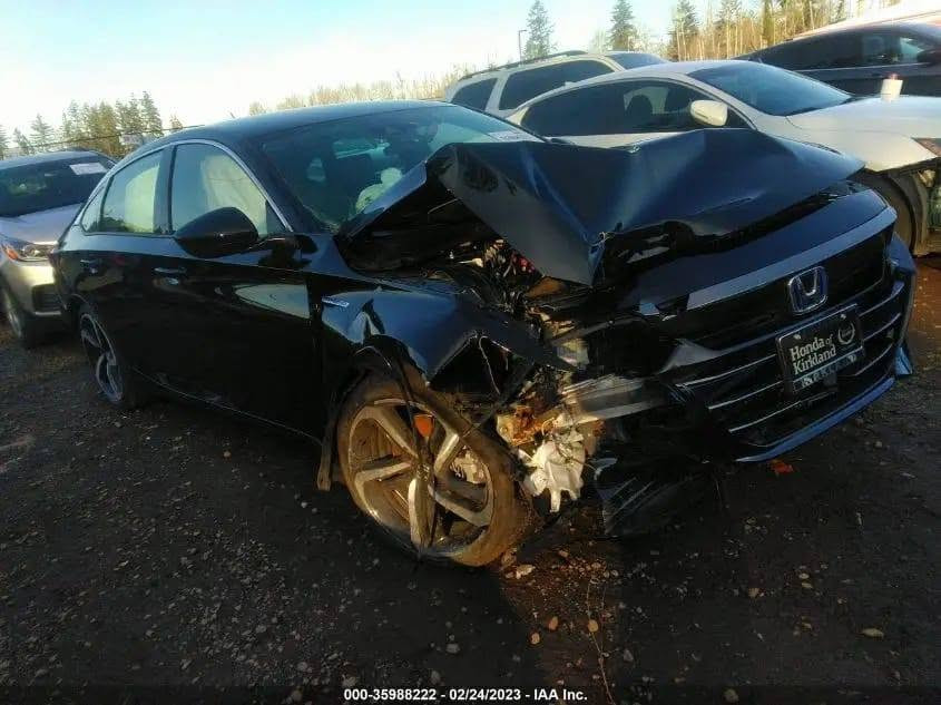 للبيع هوندا اكود موديل ٢٢ رقم بغداد الصور مع الحادث مكانه ديوانية ناحية الصلاحيه السعر ١٦٠ وبيه مجال باقي التفاصيل اتصل وتدلل ***********
