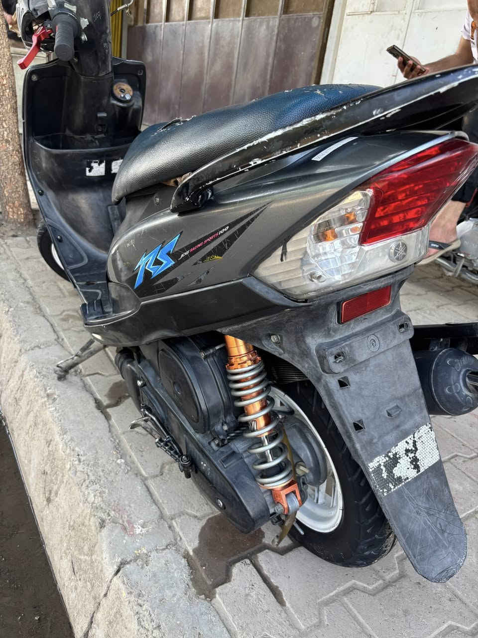 عدله دراجه نضيفه وكله ختم واحد كلشي شغال بوشه ٥٥عليه كلجات fcsسعر ٨٥٠وبيه مجال للشراي ***********
