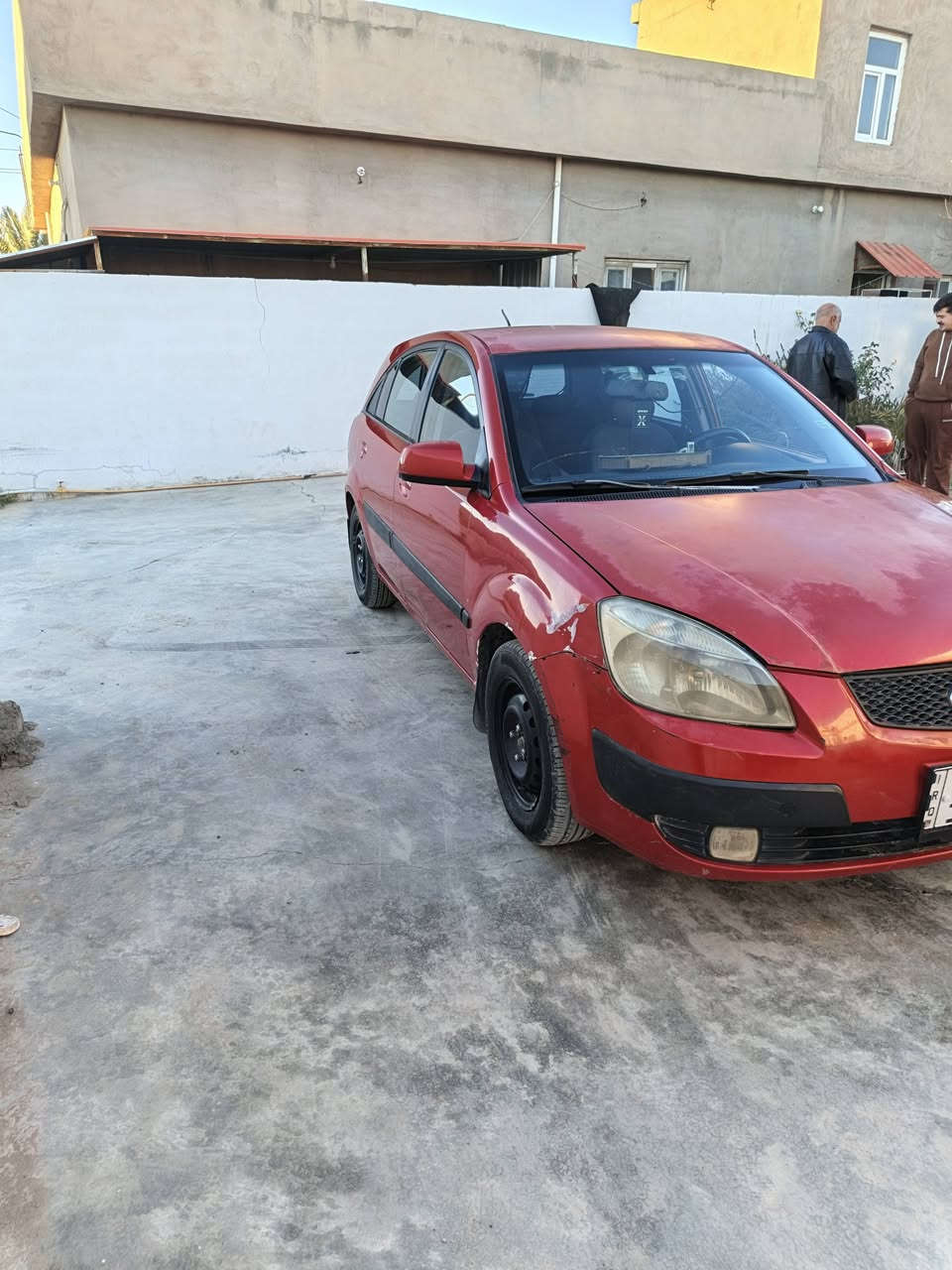 السلام عليكم رمضان كريم علجميع كيه ريو موديل ٢٠٠٨ رقم صلاح الدين دولي بسمي شرط التحويل والغرامات محرك كير شرط حجم المحرك ١٦٠٠وارد امريكي سياره كله بلشرط عده جاملغ عكس السايق صبغ السعر ٦٩ وبيه مجال بصيط مكان السياره صلاح الدين العلم اي استفسار الاتصال بل رقم ***********
