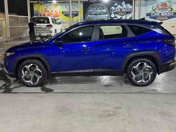 هوندا توكسن الشكل الجديد 2023
اللون ازرق ( أزرق  ) 💙
السياره مرقمه اربيل- رقم وفحص وهزه جديد لحد 2030 
فول مواصفات 1/1👌
بصمه 
تشغيل تشغيل عن بعد 
فتحه سقف
شاشة 
صندوق كهربائي 
كشنات كهربائي 
كشنات حار 
تبريد قطعتين 
ايرباك استيرن مفتوح  بلادي 
تلفون شاحن.(وايرليس)
شاشة  . وفول تحكم استيرن وتحديد سرعه 
تحديد سرعه 
تحديد مسار 
رادار امامي وجانبي وخلفي 
اطفاء السياره عند التوقف تلقائيأ
مانع تزحلق
و نظام AUTO HOLD
ويل كروم بلادي حجم R18 
3 وضعيات للقياده(normal.samrt.sport)
#السعر 198$$$$

الضرر- حافة صندوق صبغ  بدون دواخل بجم كبس بدون ايرباك كل سليم ليبل واحد ( واضح بالصور) 
ماشيه ٦مايل يعني اخت الزيرو

رقم ☎️*********** بغداد
