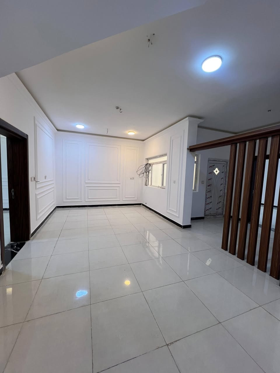 دار بمجمع ابو تراب ملحق اولى 200م طابقينvip شارع 30
غرف 4  ، صالة  ، استقبال  ، مطبخ  ، كراج ، وحديقة
 يباع نقد سند حر لمعرفة السعر اكتب تم 
للأستفسار الاتصال على الارقام 
***********  -  ***********
