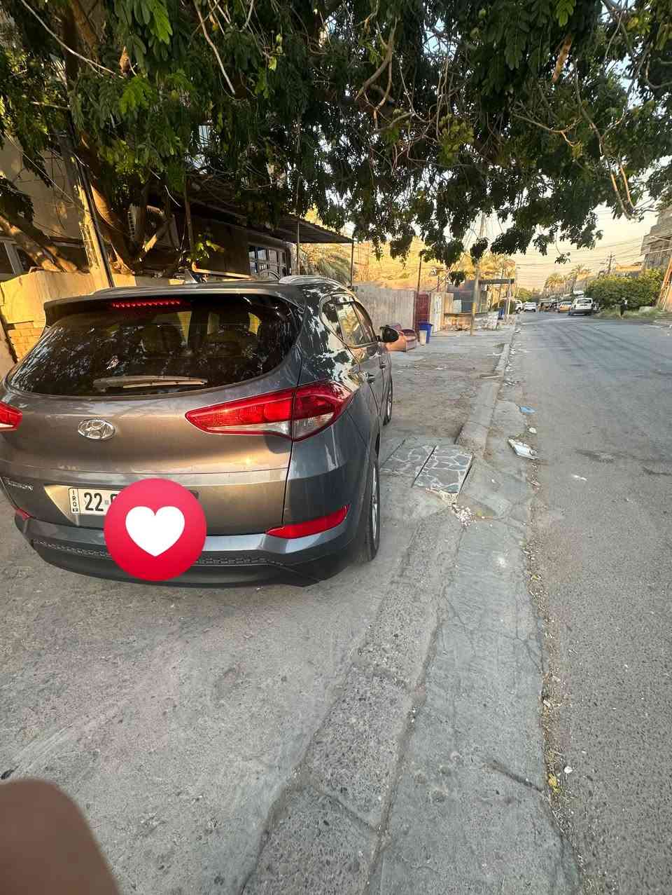 السلام عليكم توسان وارد امريكي موديل 2018 محرك 2000 4 سلندر تدفئه و تبريد  سيارة خير من الله كلشي مناقصه رقم اربيل بأسمي السنويه صار شهر من سقطت شرط التحويل سيارة مال بيت الحادث فقط  دعاميه مكاني بغداد للاستفسار *********** متواجد فقط هاتف او واتساب
