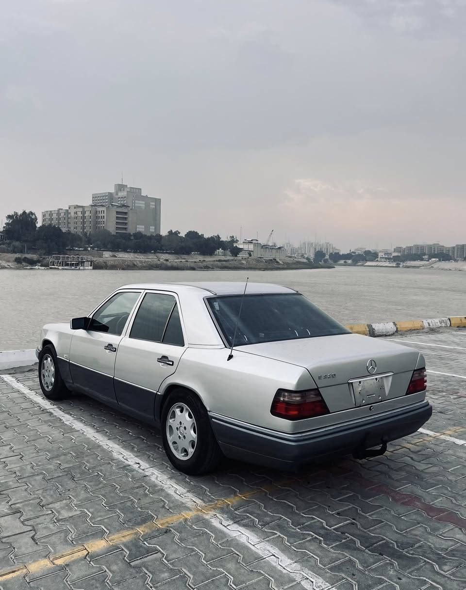 سلام عليكم للبيع بيبي شبح موديل ١٩٩٢ السيارة جاهزه و نضيفة
السعر ١١٠ 
للتفاصيل ***********
