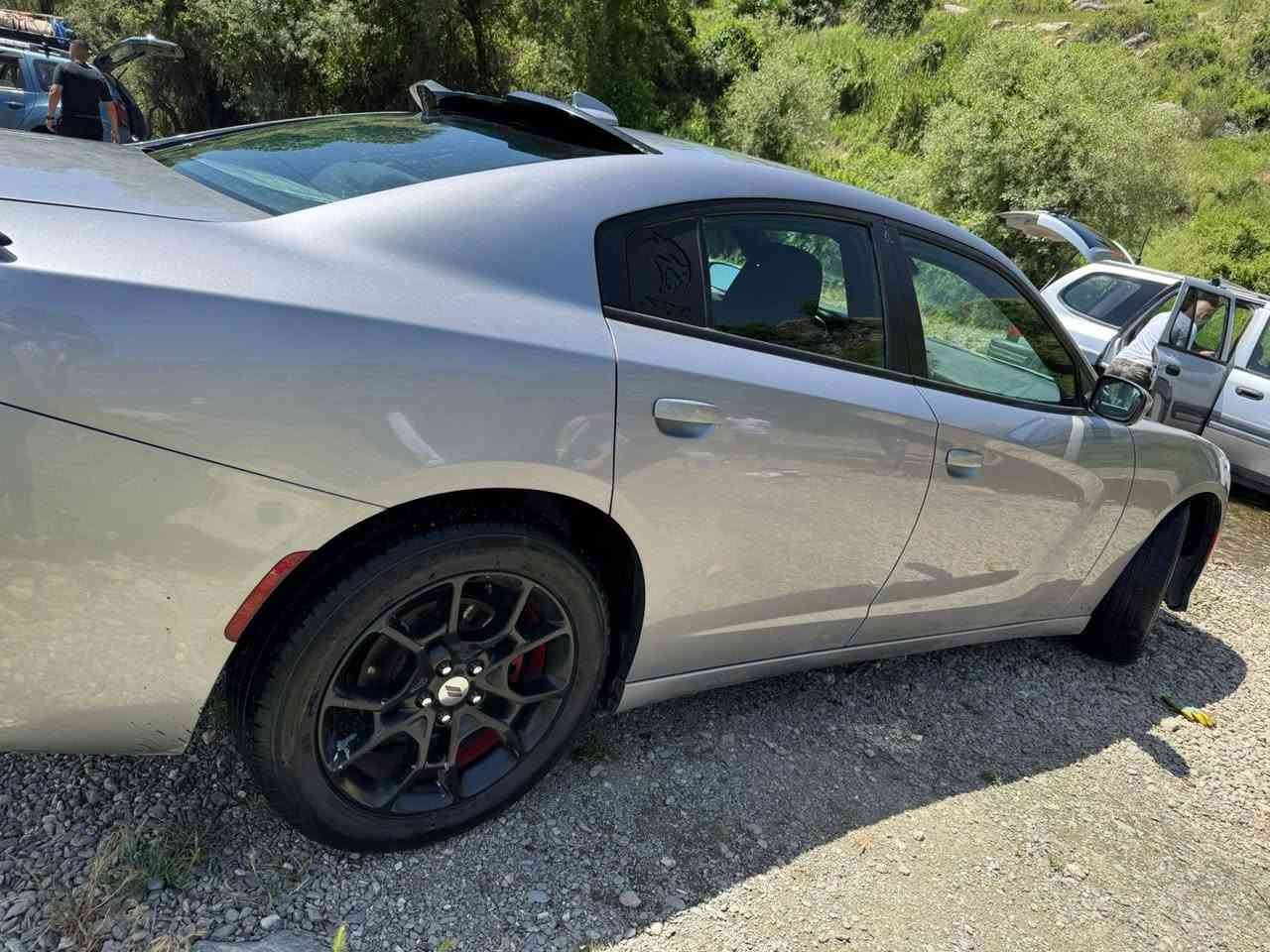 السلام عليكم
جارجر للبيع. 
التفاصيل 
2018 GT  
ماشية 175 كم 
السعر 195$
فور ويل السياره
ضربتها بس جاملغ عكس السايق
للإستفسار ***********
