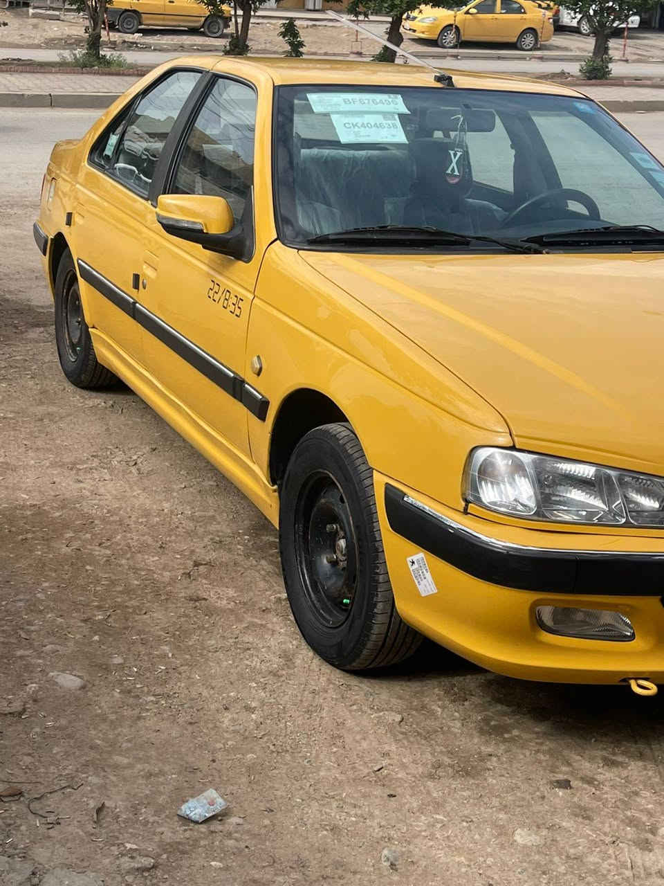 بيجو بارص 15 للبيع .
تبريد ثلج
صدر نص عمر مكينه جديده 
عنوان بغداد الحسينيه للاستفسار وتساب ***********
