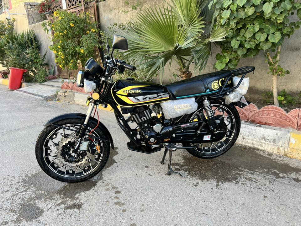 سيفان 2025وراق سكنر وياله عنكبوت دراجه بصمه مكينه ٢٠٠دراجه اي نقص مابيها دراجه زيرو تحكم عن بعد دشبول الكتروني 
سعر 825 وبيها مجال للشراي 
مكاني ناصريه مركز()📞📞***********
