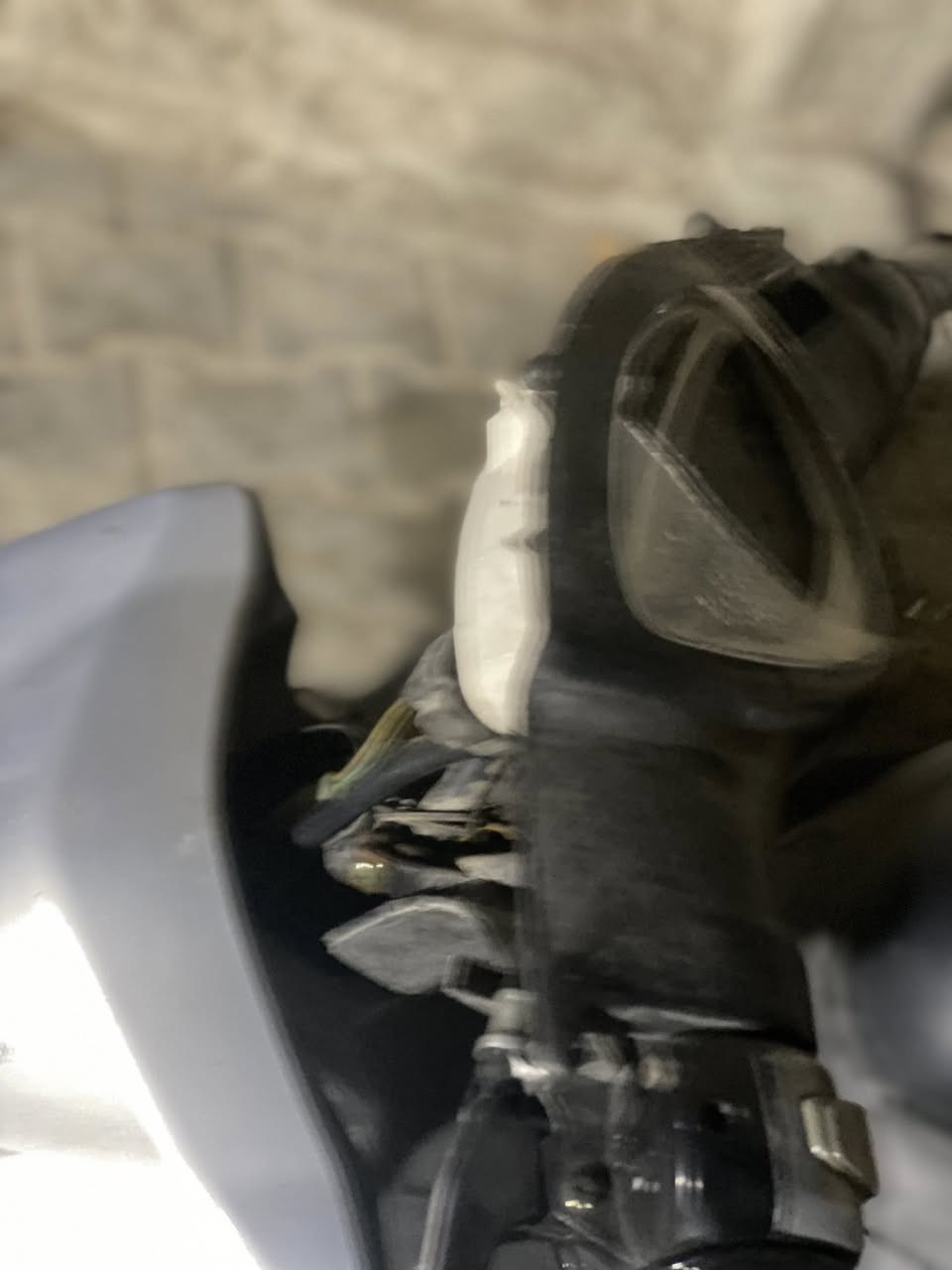 سلام عليكم ماكس عدله بس بستم بدلته وكاله شرطط حتى ما مبينه مفتوحه نواقص عينه كدامك واشاير ولكلوب سلف ماكام يشتغل مادري شبيه قبل يشتغل هسه مادري شبيه اعتقد باتري كاعد دكه هندر شرط بصصره لاصمعي *********** سعر 825بيها مجال قليل
