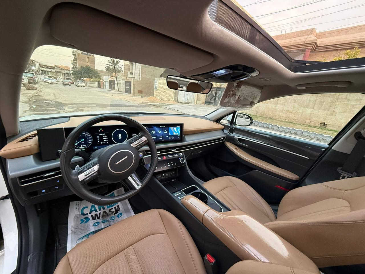 السلام عليكم
سوناتا ٢٠٢٤ 
خليجي ابيض صدفي 
بصمة 🫆 
تشغيل عن بعد
3 وضعيات قيادة
قيادة ذاتية 
عداد ديجيتال
محرك٢٤٠٠ 
٤ سلندر 
بانوراما
لايت LED
حساسات امامي خلفي 
ماشية ٢٥ الف كم
السعر 25000 وبيهة مجال
ه‍ ***********
