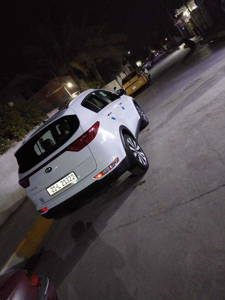 السلام عليكم من رخصة مديرالكروب الادمن المحترمين سبورتج خليجية موديل ٢٠١٩ بصمة تشغيل بصمة أبواب تشغيل عن بعد مثبت سرعه توقف ذاتي مانع انزلاق تحديد مسار كشن تدفئه استيرن وتدفئه داخل حمصي سيارة كلين لا بارد ولاصبغ مكينه بلاديه كير كل كفاله شركه ماشيه ٧٩ الف كيلو متر رقم سليمانيه سعر ١٩٨ بيه مجال للاستفسار الاتصال على هذا الرقم ***********
