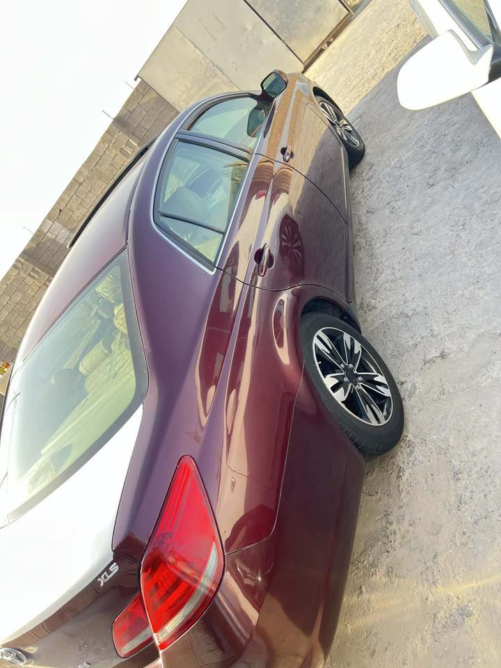 السلام عليكم من رخصة الادمن للبيع تيوتا افلون وارد امريكي موديل 2008 السيارة محرك السيارة3500غرفة السيارة جديدة تبريد تدفئة كلهة شغالة تخم تاير جدد بدون صوت رواجز  بيهة قطعة صبغ جاملغ السايق اثر شخوط فقط جامرلغ واحد الايسر مال السايق السعر118 وبيهة مجال العنوان بغداد سونار مرفق مع الصور 
***********

***********
