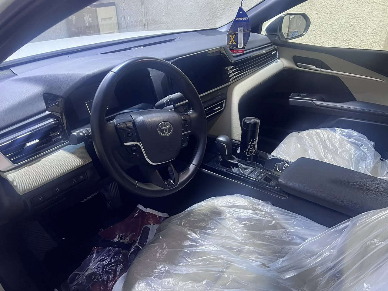 السلام عليكم ..

عبد اللطيف جميل 2025 مواصفات Le
ماشيه 14 وشويه قابل للزياده 
سياره كفاله عامه على وضع الشركه 
مكان السياره بغداد 
للاستفسار الاتصال ***********
غير متواجد على فيس بوك
