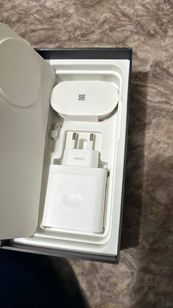 ريلمي realme gt 8 pro  نسخة عالمية ذاكرة 512 رام 16 استخدام 3 اسابيع فقط اخو الجديد شرط ملحقاته ممستخدمه الشعر مليون و150 او مراوس اس 25 الترا او ون بلس 15 ماعندي توصيل عنواني بغداد اي استفسار عالرقم ***********
