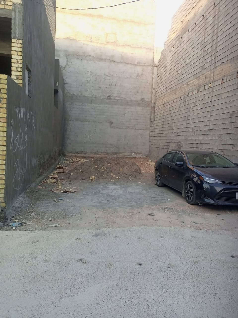 قطعه ارض 100متر واجهه 7نزال 14و30مي كهرباء مجاري تبليط انترنيت ضوئي سند 25طابو صرف زراعي محوله وكامله تواصل ***********

