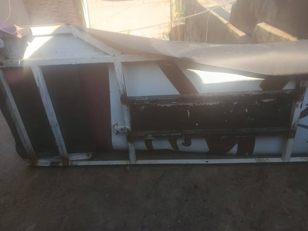 لبيع جنح سلمانيه  ستوته عنوان حزيران ***********
