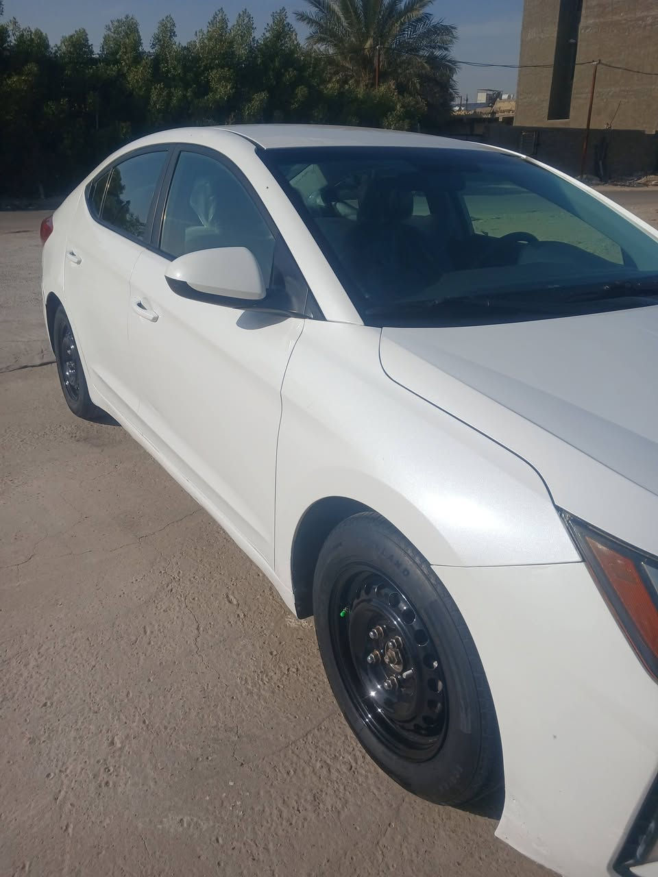 السلام عليكم النترا ٢٠١٩ حادثه جاملغ خلفي سيارة ليبل واحد كامرة دوارة ماشيه ٢٤٠ بجم كبس بدون ايرباك السعر ١٣٠ مراوس حسب القناعه رقم بغداد وهذا رقمي ***********
