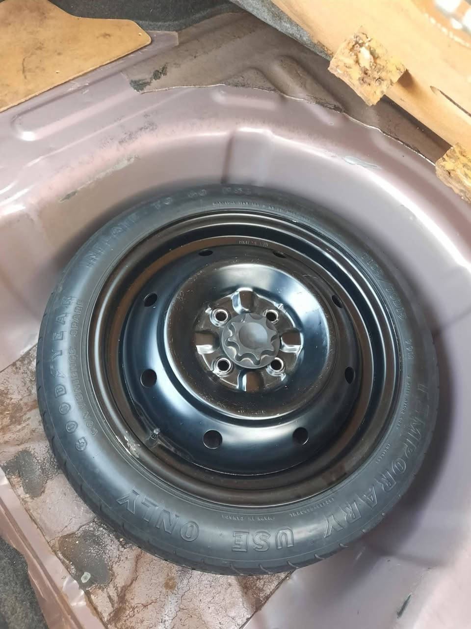 السلام عليكم 
كورلا موديل ١٩٩٣ يسرا 
بلادي جديدة على وضع الشركة ✅✅
مكفولة كفالة عامة ✅✅

مكانها بغداد
 حي الجامعه

 للاستفسار اتصل
***********
 ***********
