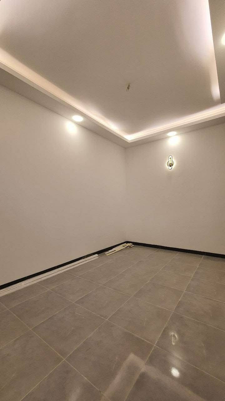 🔴السلام عليكم 

#عروض_مكتب_برج_الخير_للعقار_والبناء 

🔴دار  #للبيع في مزارع زيونةة مقابل دائره المرور .

🛑موقع ممتاز وسعر مناسب ايضاا🔥👍🏻
 
مساحةة #الدار 100 متر واجهه 6.25.

🛑سند الدار جمعيةة #العدل مقاطعةة 83

🛑الدار طابقين ٤ غرف نوم وهول ومطبخ وصحيات بالطابقين بناء حديث فول 

للاستفسار اكثر مراجعةة مكتب برج الخير

عنوان المكتب/موصل/سايدين الشلالات مجاور بانزيخانه المنهل

او الاتصال ع رقم
***********
***********
