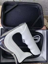 قطع • بالخدمة • توصيل