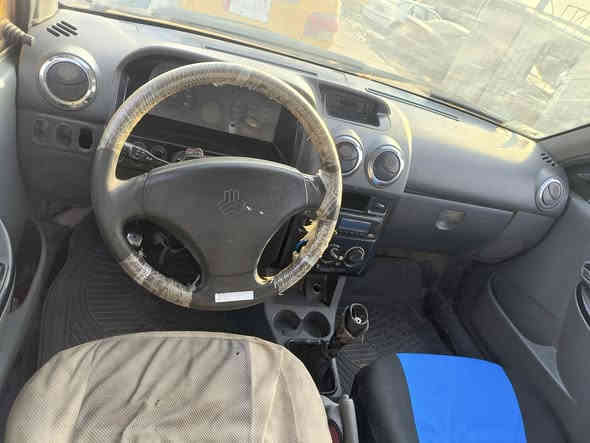 سايبه موديل ١٥ سنويه ما ساقطه مصفره هيئة وغرامات 
٢٦ وبيه مجال متوازي ع البيع
***********
