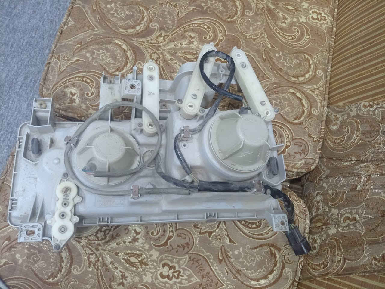 غراض كنتر بزون البيع وارد يابان
***********

