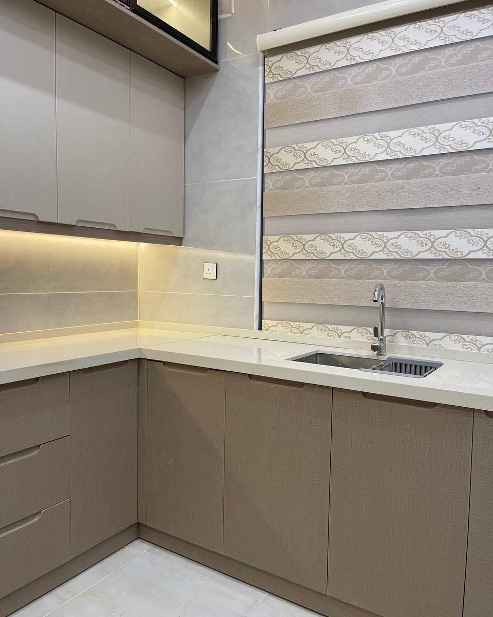 شركة روز  للمطابخ الحديثة 

تم تنفيذ مطبخ في مجمع الغدير – كربلاء 
بتصميم أنيق وخامات عالية الجودة.
دقة في التفاصيل وتشطيب احترافي يضمن الجمال والعملية.
مطبخك كما تحلم… من الفكرة إلى التنفيذ 

للحجز والاستفسار  اكثر يرجى الاتصال عبر الارقام التالية 

‏              

0774 283 1131

0783 738 5258

بغداد – العامرية
شارع المنظمة
عمارة بلاتنيوم – الطابق الأول
بالقرب من مطعم صاج البديع

#تصميم #مطابخ_حسب_الطلب #تصاميم #ريلزات #انستقرام #هاشتاج #كركوك #مطابخ #تصاميمي #كربلاء #تصاميمي #تصويري #مطابخ #مطبخنا #النجف #البصرة #الانبار #انستا #انستغرام #العراق #خاص #الديكورات #ديكوراتي #ديكوريشن #تركي #ديكورداخلي #ايطاليا #المحافظات #الرمادي #منزل
