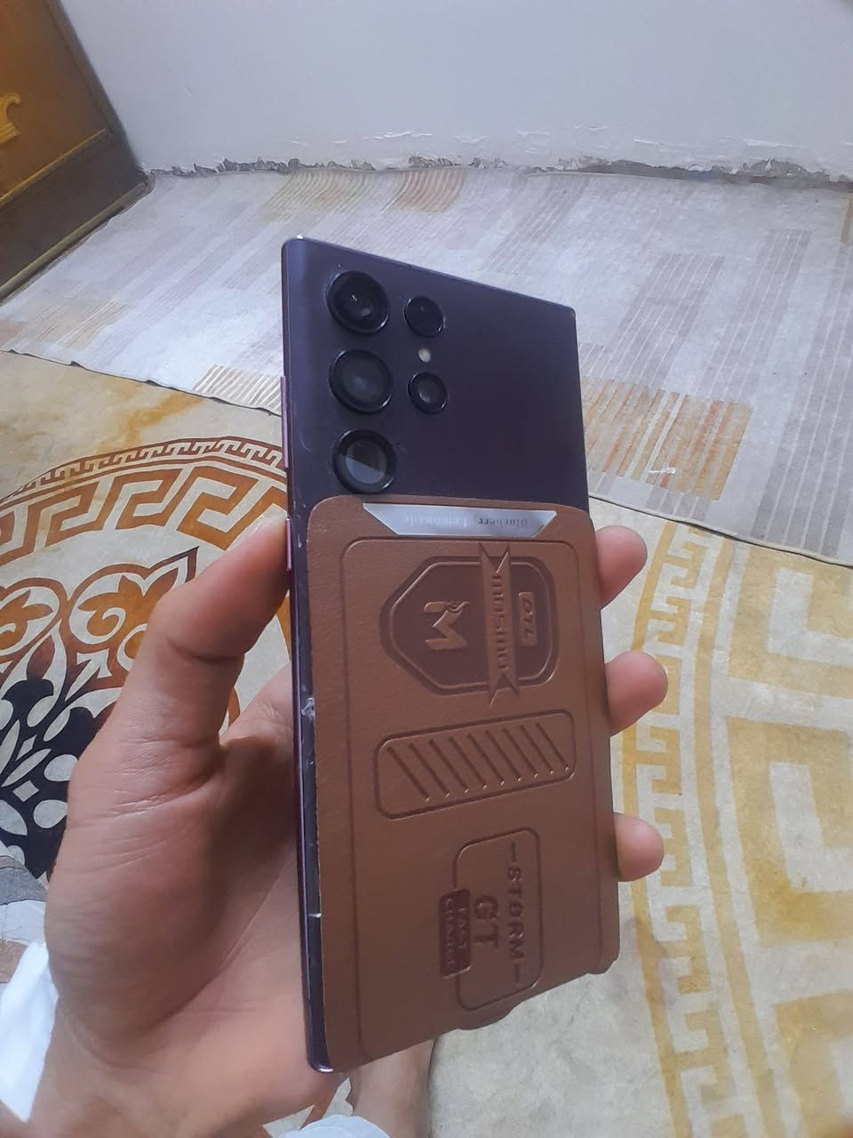 سلام عليكم شباب عندي هاذ ال S22الترة امريكي جهاز نضيف اللة شاهد 
مبدل شاشة اصلية بصمة شغالة وكلشي شغال بي 
وضهر مفطر ولكامرة المامية بيهة غواش جهاز دبل خط 
جهاز مال بيت اريدة ب275 وبي مجال بسيط مكاني 
بغداد مدينة الصدر ***********
