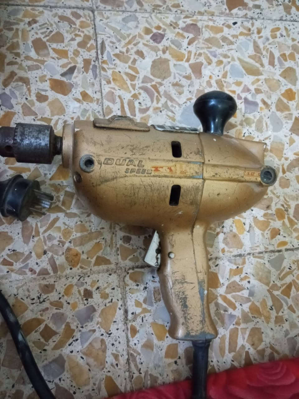 موديل قديم شغال
انطي سعر وبالعافية 
توصيل ماكو 
مكان نجف


**إذا كنت صاحب هذا الإعلان وتريد حذفه لأي سبب، رجاءا أرسل رسالة إلى الدعم الفني**