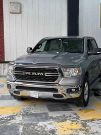 سيارة رام بك هورن بدون رقم  موديل 2022 بصمه 8 سلندر  باب طويل بك هورن ...