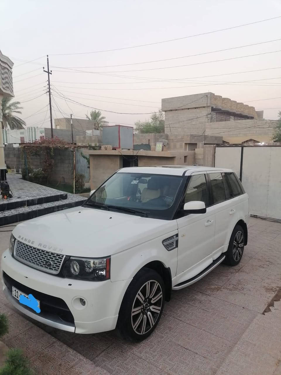 السلام عليكم للبيع أو مراوس
رانج روفر 2008 محدث 13 خليجي سبورت
 فول مواصفات  محرك عادي المرغوب
كير ومحرك مكفول جوبلسات شغاله
تبريد شغال ثلج مابيها نقص
رقم بغداد دولي بأسمي
السعر ١٣٠ للأستفسار ***********
