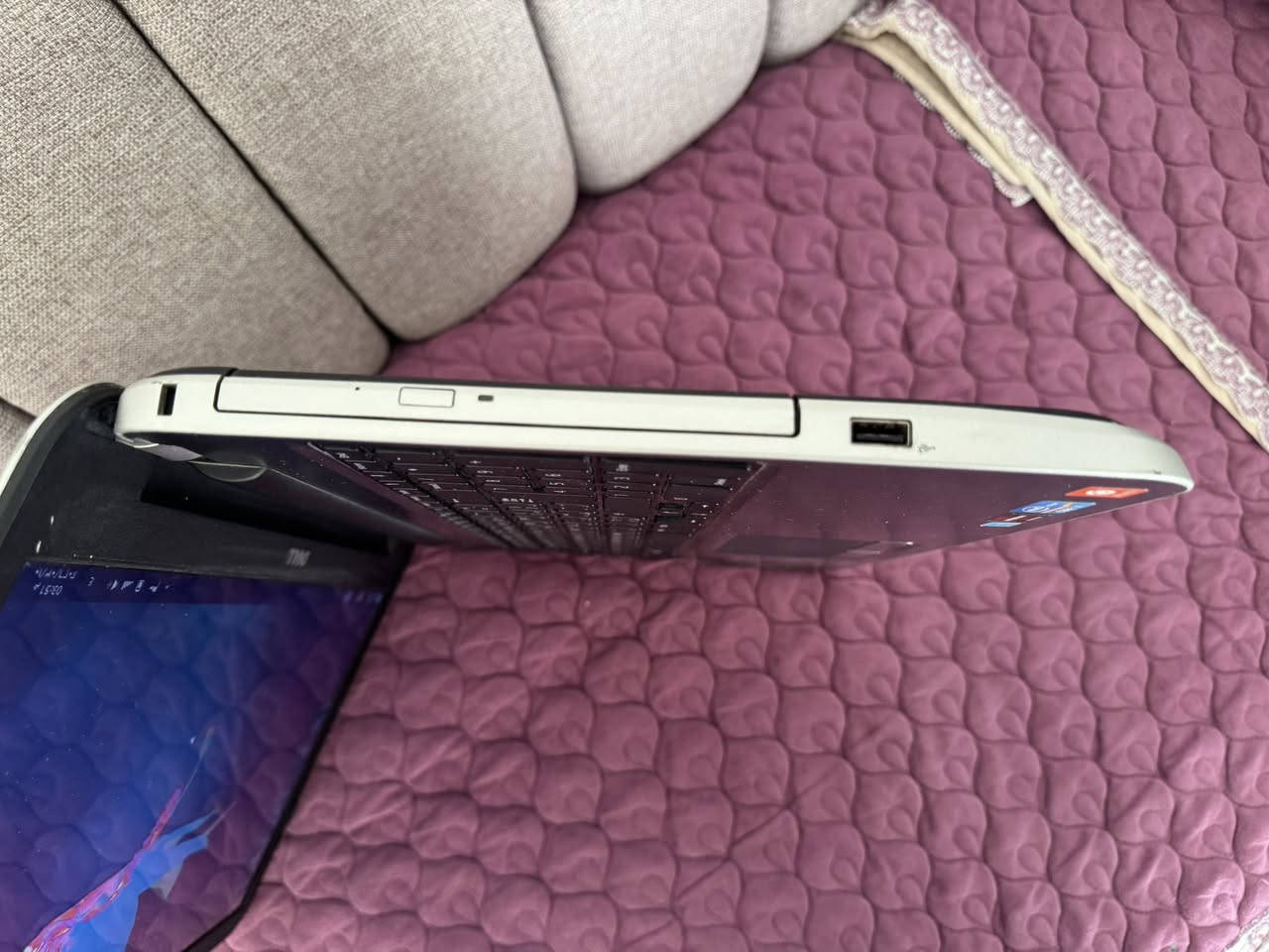 حاسبه للبيع نوع ديل استعمال شخصي نضيفه جدا نضافه 95‎%‎ كامل ملحقات سعرها 225 وبيها مجال بسيط جدا
مكاني بغداد الشعب سوق شلال
الاستفسار اكثر الاتصال ع الرقم ***********
