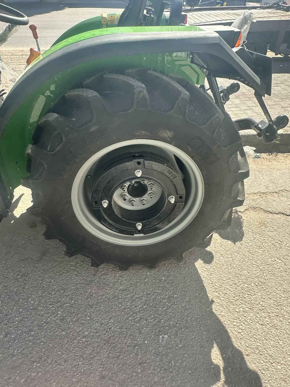 🚜🔥 للبيع: DEUTZ-FAHR 65F Keyline 🇩🇪 🔥🚜
💎 جرار ألماني قوي جدًا – حالة شبه جديدة
✅ العمر: سنة واحدة فقط
⏱️ 800 ساعة عمل فقط
⚙️ Turbo – قوة عالية وأداء احترافي في جميع الأشغال الفلاحية
💪 اقتصادي في استهلاك الوقود ومتين في الخدمة اليومية
🌱 مثالي للحرث، الرش، النقل وكل أعمال الضيعة
💰 خالص كاش – لا تحويلات ولا تقسيط
📍 القصرين
📞 52066021
🚜 فرصة حقيقية لاقتناء جرار قوي ونظيف يخدم بلا مشاكل 🔥
#جرار_فلاحي #فلاحة_تونس #معدات_فلاحية #استثمار_فلاحي #deutzfahr


**إذا كنت صاحب هذا الإعلان وتريد حذفه لأي سبب، رجاءا أرسل رسالة إلى الدعم الفني**