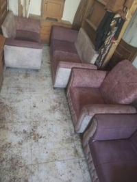 تخم قنفات ٦ مقاعد مع ميز طعام الجميع التخم مع الميز ١٠٠ الف المكان الك...