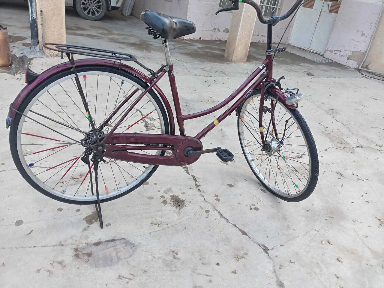 السلام عليكم بايسكل للبيع موزه
حجم 27؟؟؟؟ ياباني اصلي 
الموقع (منطقة العالي) 
السعر 80 
للاستفسار الاتصال على الرقم
***********
