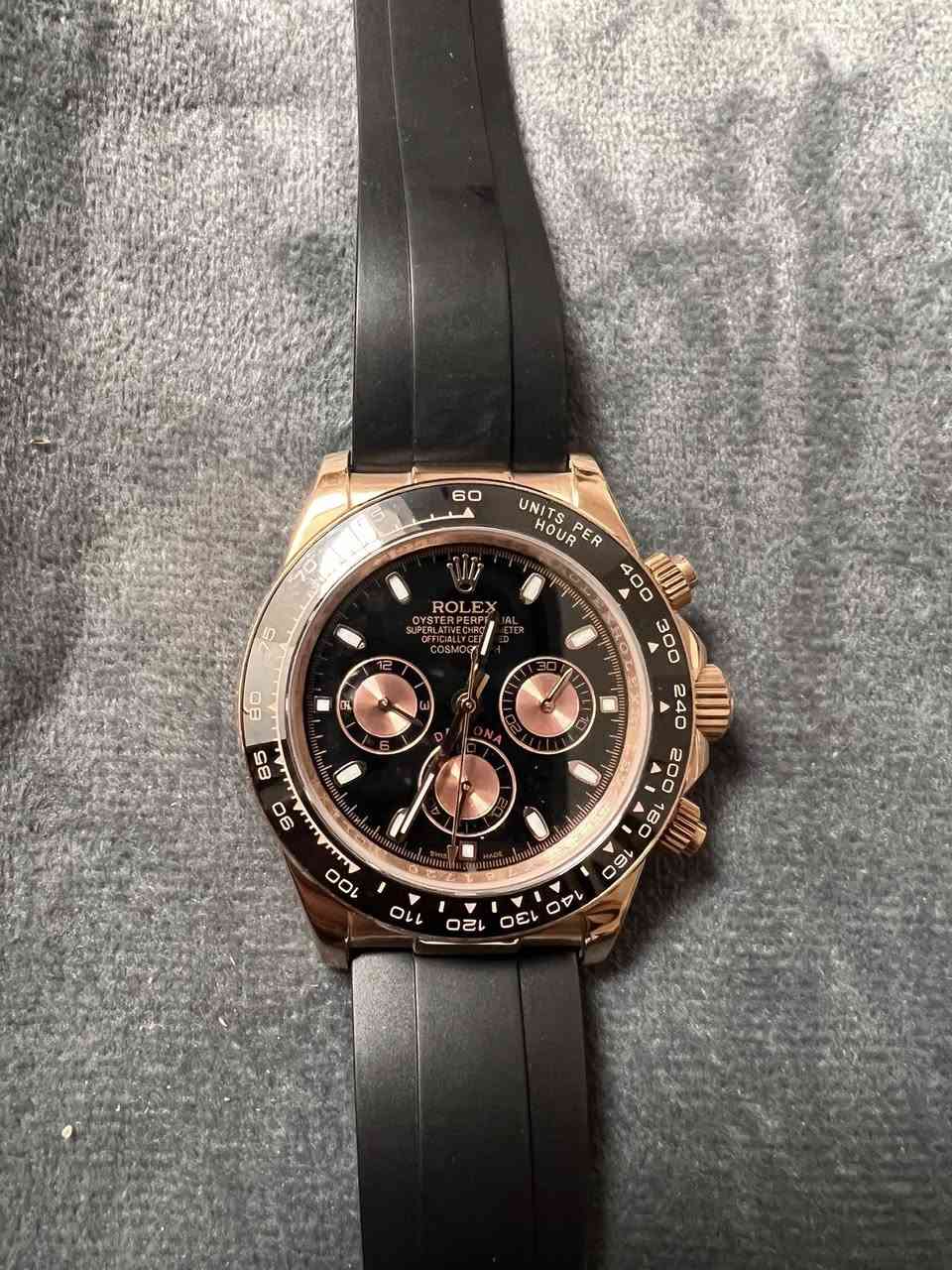 ساعات رولكس اوتو كلهن 10 قطع ابيع شلع كلها قطع حلوة تعال خاص ودلل***********
